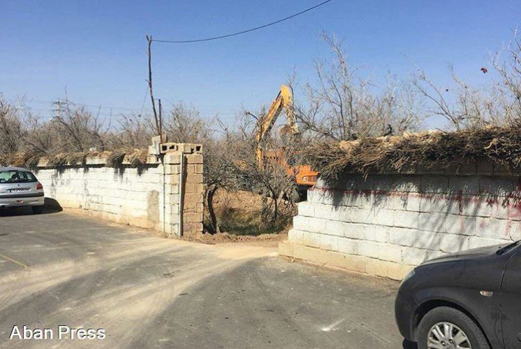تخریب درختان یک باغ در قصردشت شیراز
